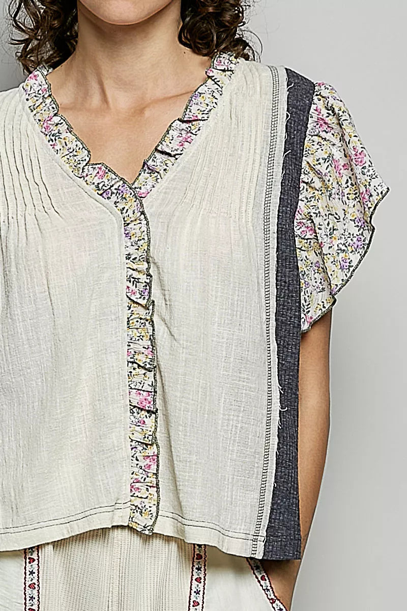 pol neck floral Pol V-neck Floral Ruffle Sleeve Blouse view 6 (top) - shop at us.meeeshop