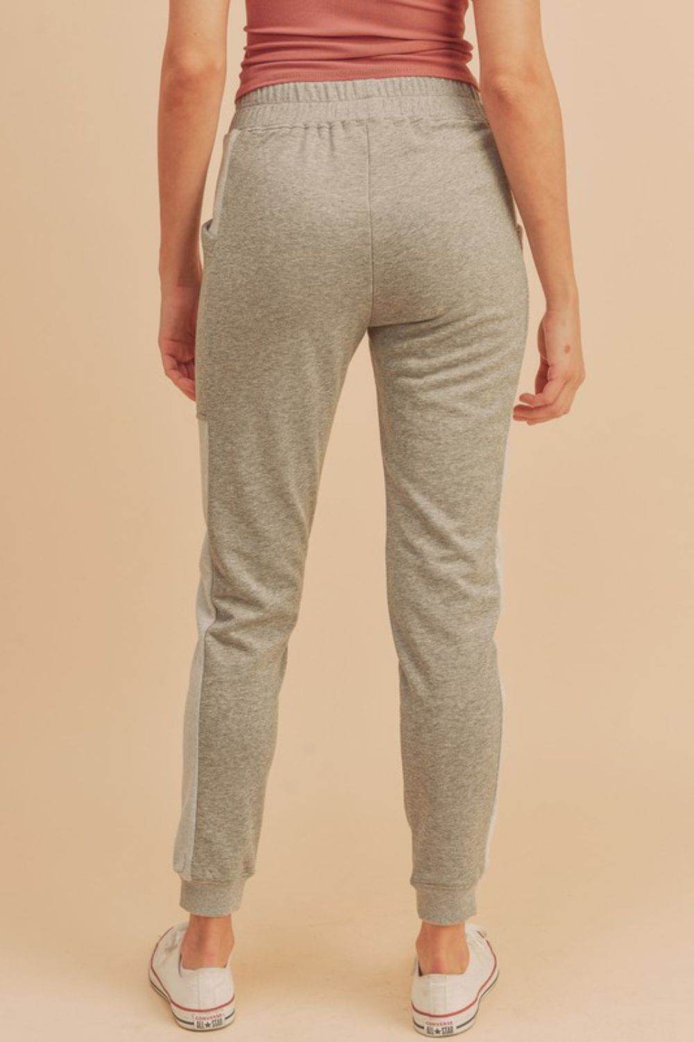 Aemi + Co Elastic Waist Joggers with Pockets - us.meeeshop