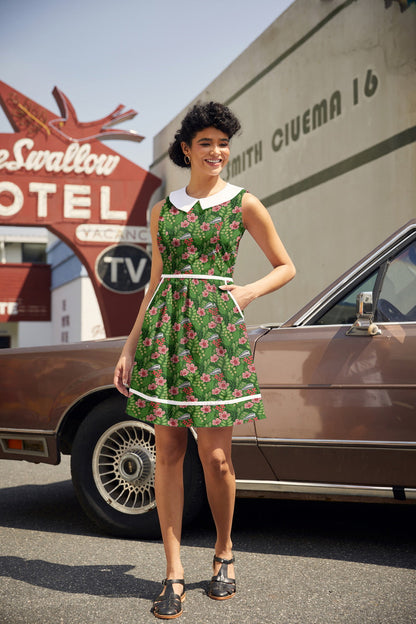 Flowers Collared Dress in M view 3 - Flower Collar Dress