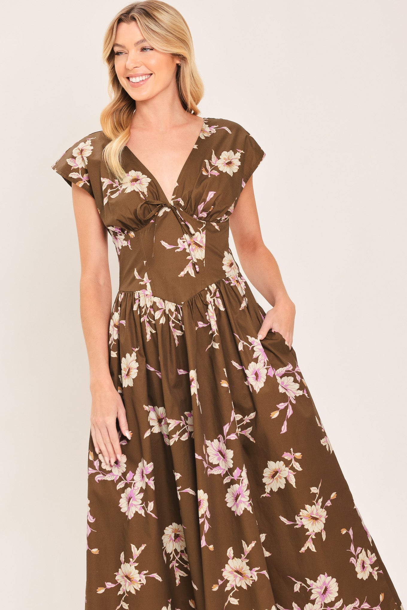Flying Tomato Brown Daisy Woven Midi Dress in BROWN FLORAL view 4 - Joe Brown Daisy Dress