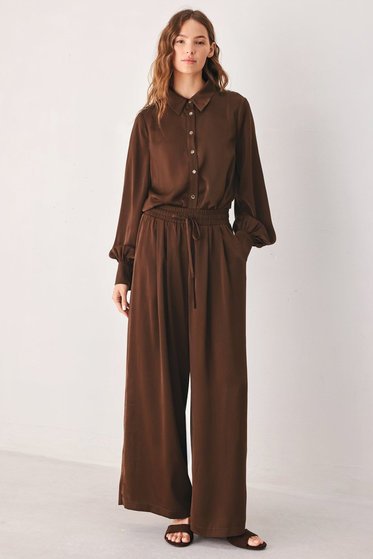 Flying Tomato Canyon Brown Woven Top in CHAMPAGNE view 4