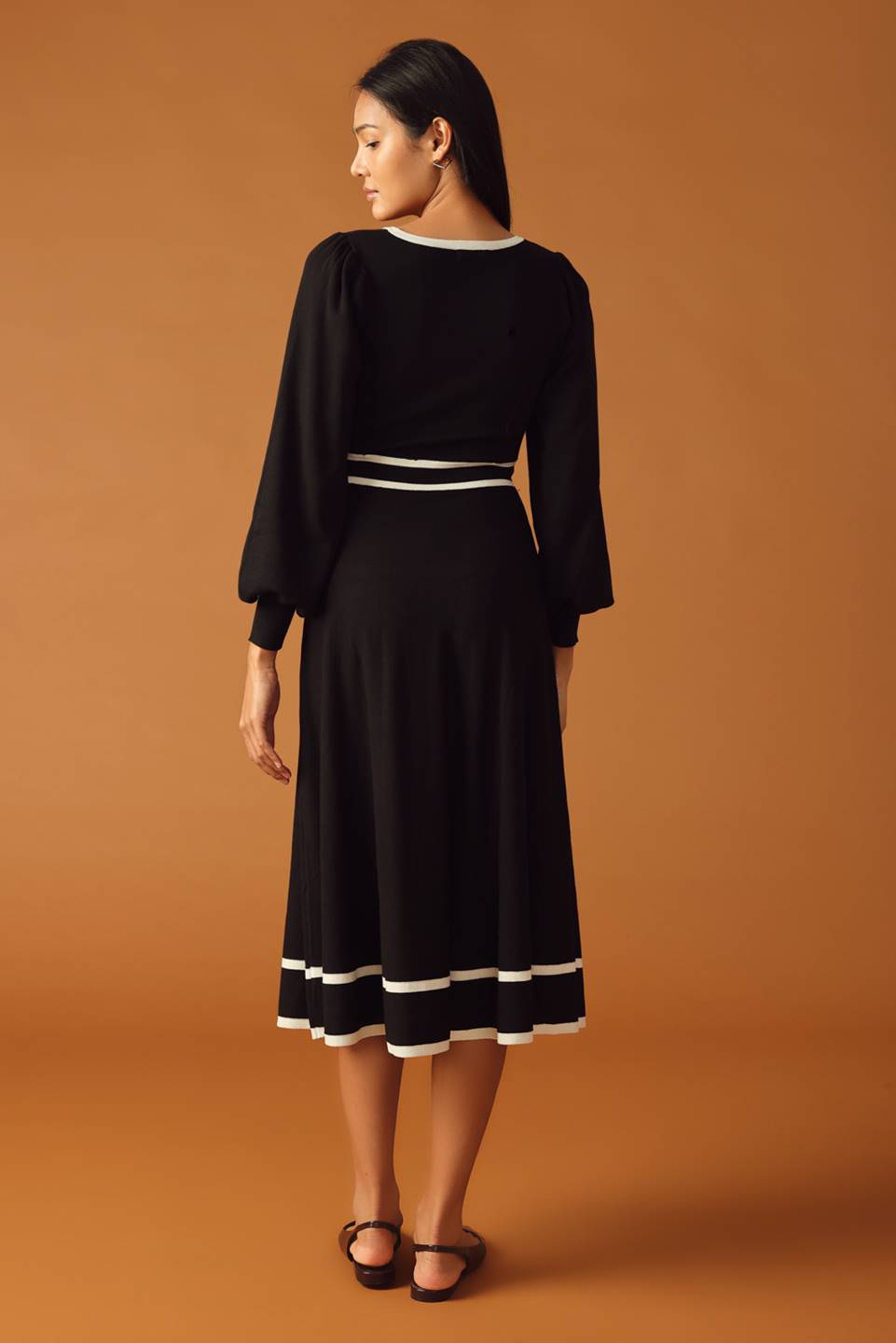 Flying Tomato Cedar Line Elegance Sweater Midi Dress in BLACK/IVORY view 11 - Dress Sweater
