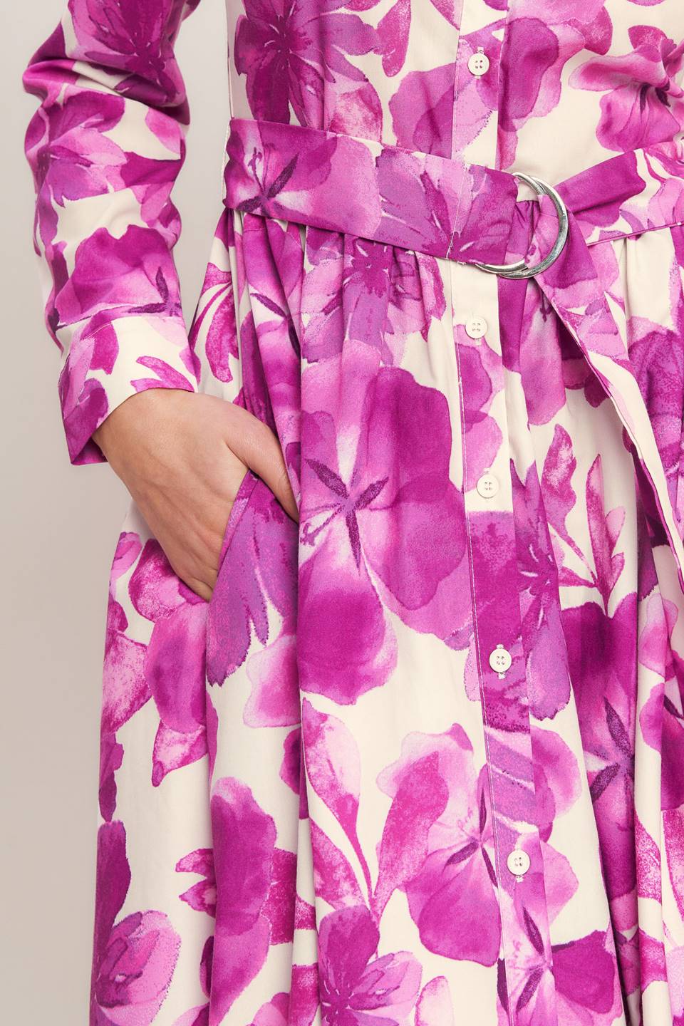 Flying Tomato Evergreen Camellia Dream Woven Midi Shirt Dress in IVORY FUCHSIA FLORAL view 11