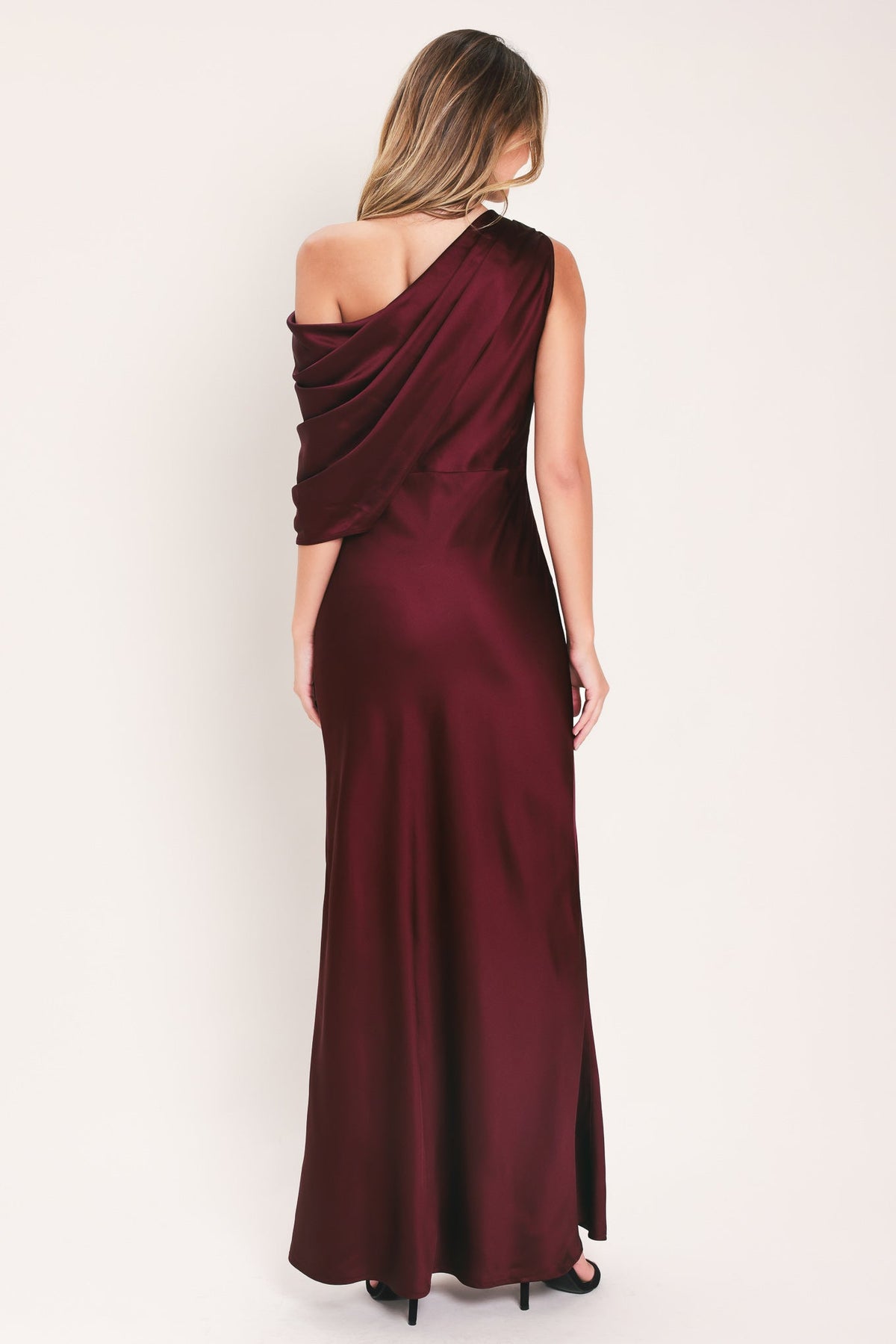 Flying Tomato Gilded Drape Satin One-shoulder Maxi Dress view 23 - Golden Drape Dress