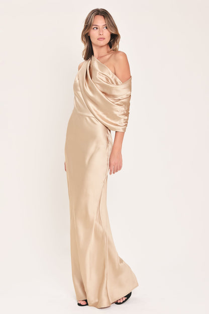 Flying Tomato Gilded Drape Satin One-shoulder Maxi Dress in EMERALD view 5 - Golden Drape Dress
