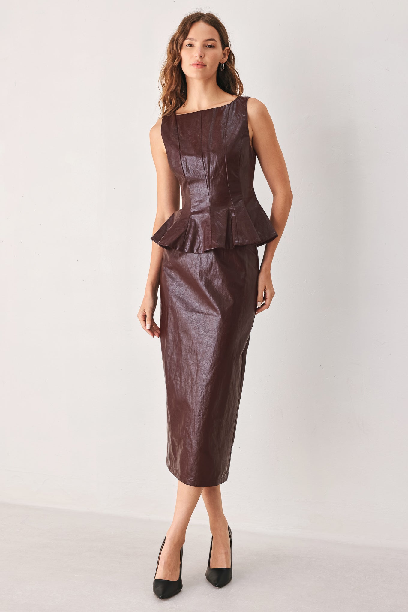 Flying Tomato Port Wine High-rise Faux Leather Skirt view 10 - Port Wine Characteristics