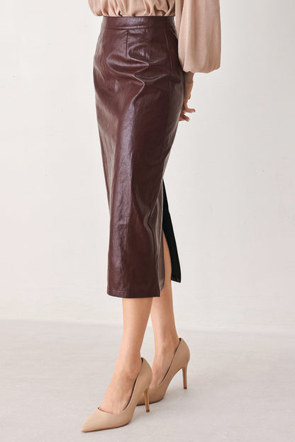 Flying Tomato Port Wine High-rise Faux Leather Skirt view 11 - Port Wine Characteristics