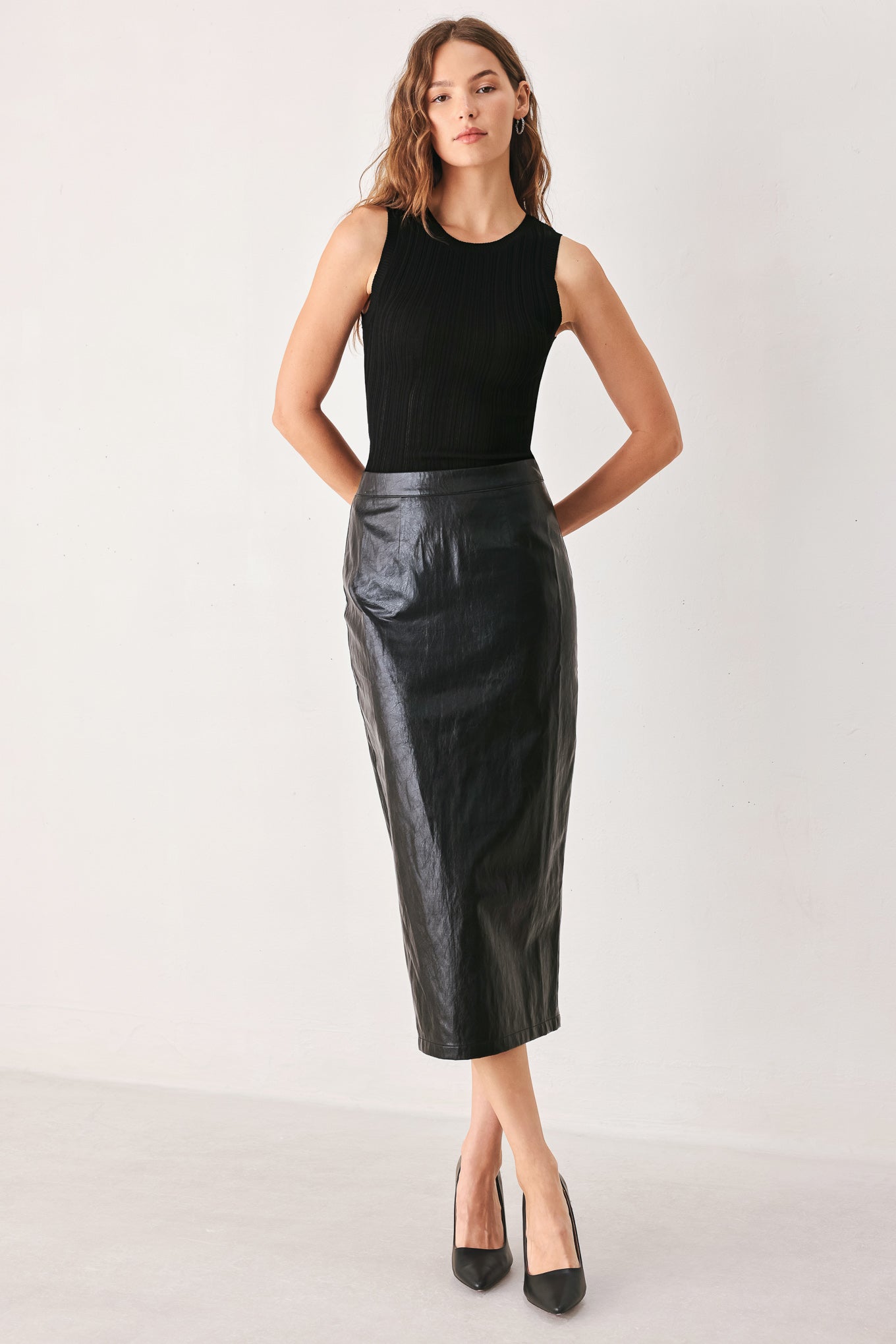 Flying Tomato Port Wine High-rise Faux Leather Skirt in BURGUNDY view 5 - Port Wine Characteristics