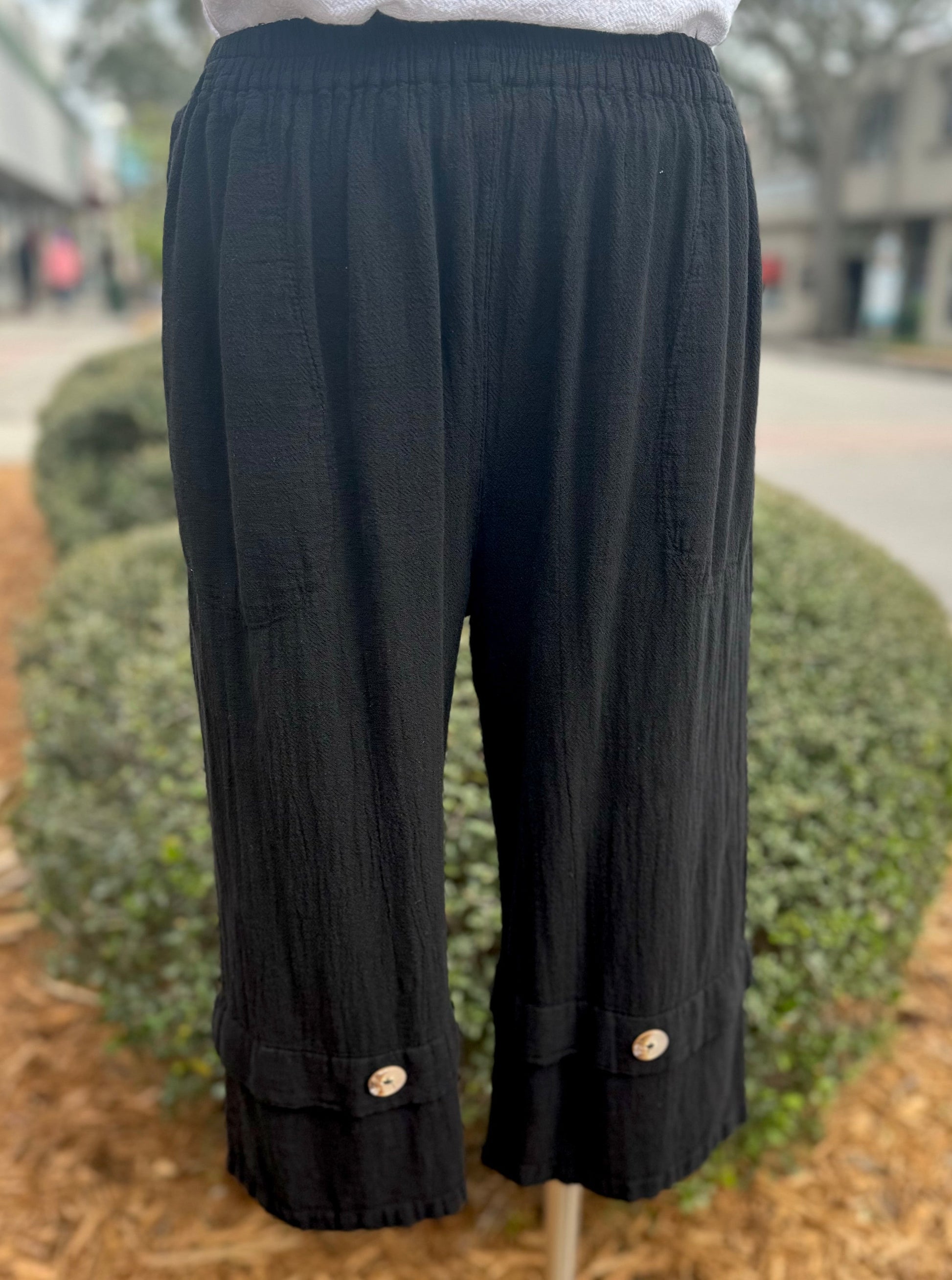 Gail Capri Pant with Pockets! 100% Cotton Gauze in 0 (XS/S) view 8 (bottom)