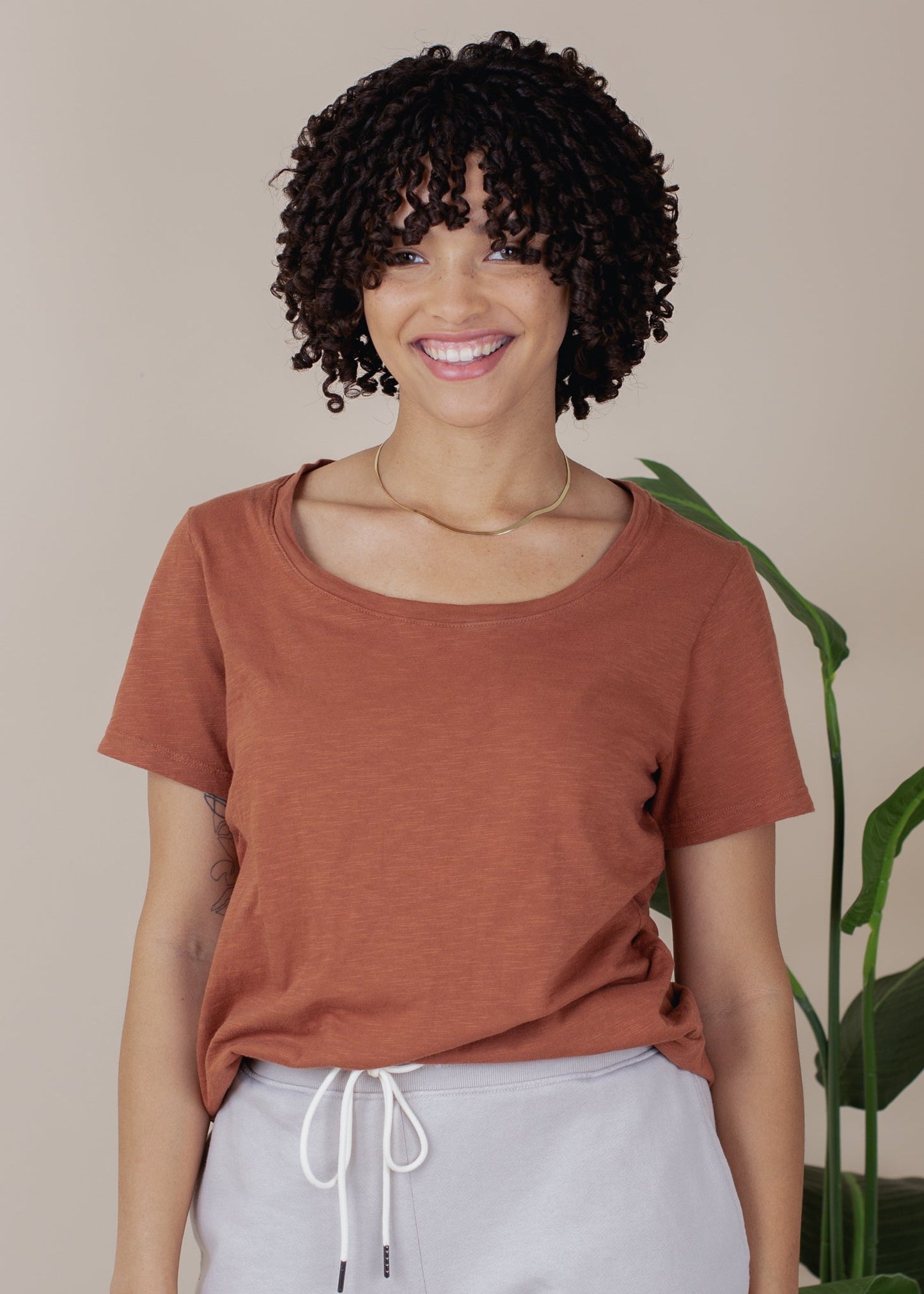 Glee + Co Easy Slub Tee in XS view 5 - Buck Mason Slub Easy Tee (top)