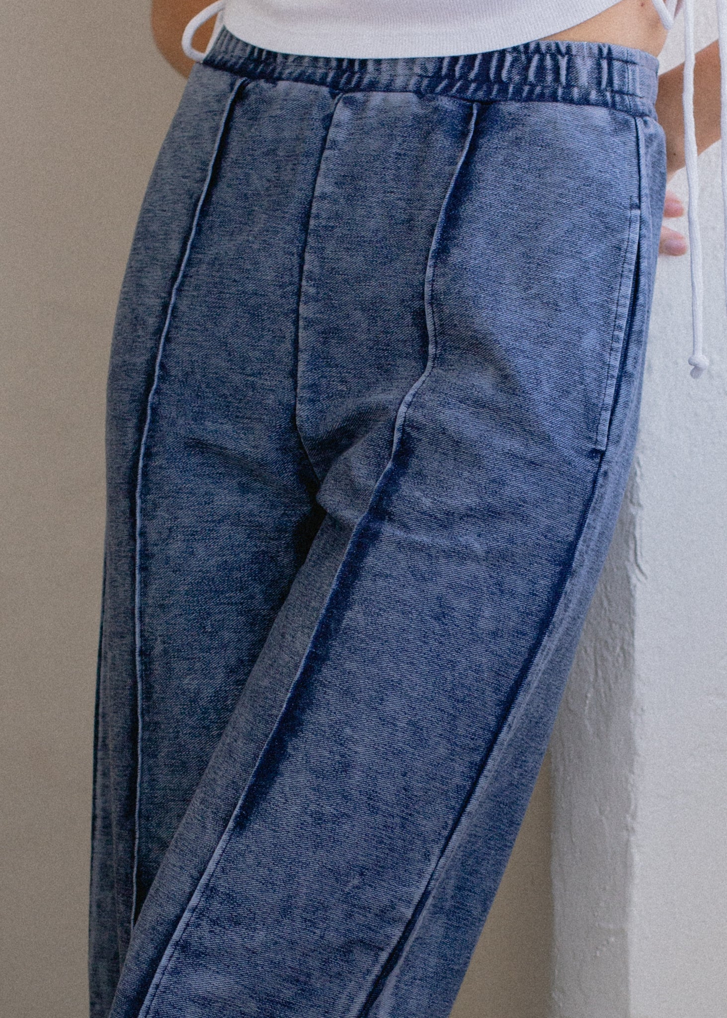 Glee + Co Indigo Pintuck Pant in S view 4 (bottom)