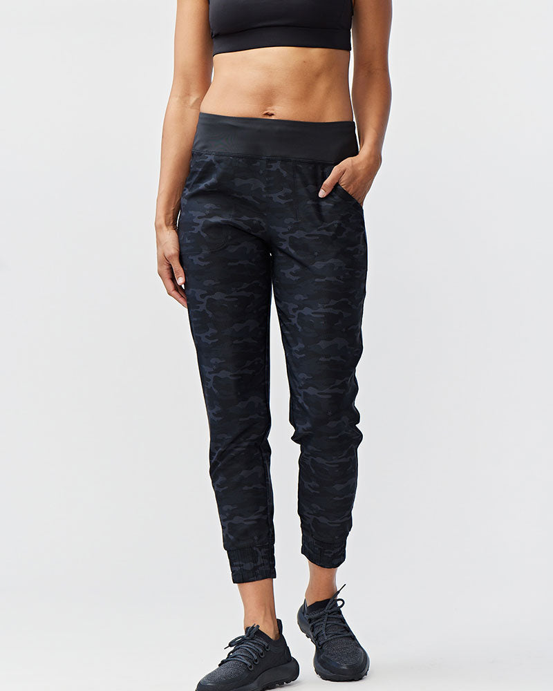 Goal Five Excel Jogger 7/8 Length 28" Pant in Black view 5 - Length Pant (bottom)