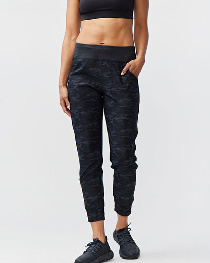 Goal Five Excel Jogger 7/8 Length 28" Pant in Black view 5 - Length Pant (bottom)