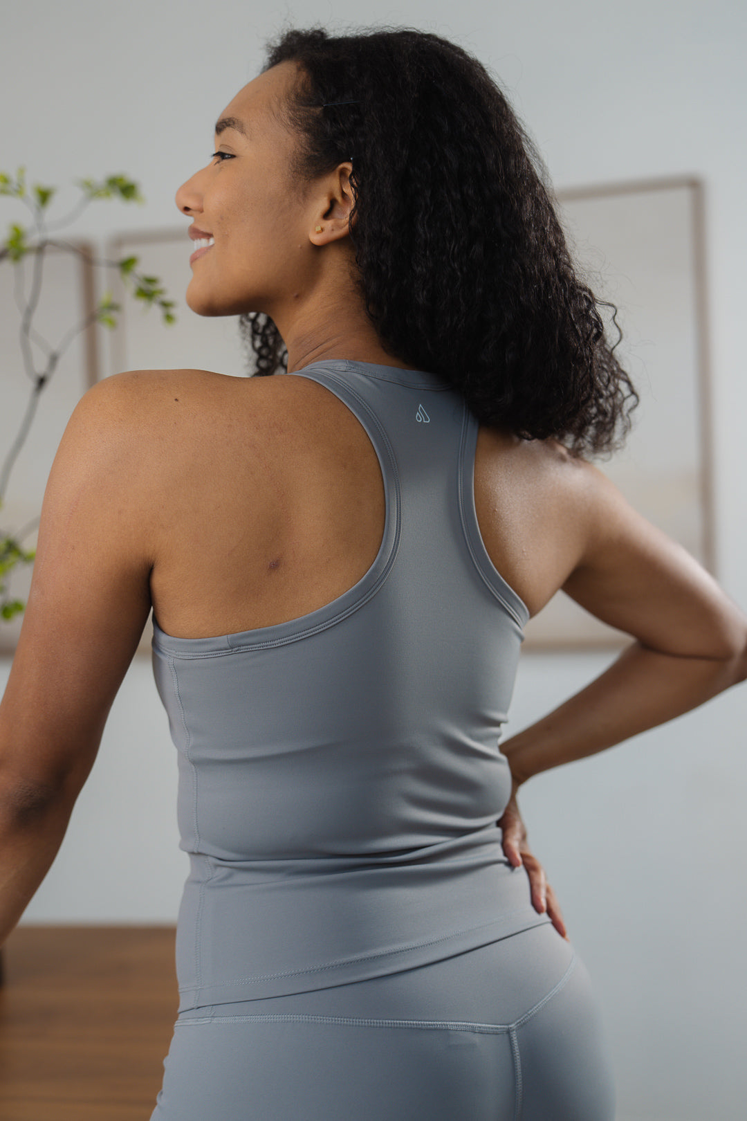 Gravity Strength Built-in Tank in Thistle Blue view 10 - Built Tank (top)