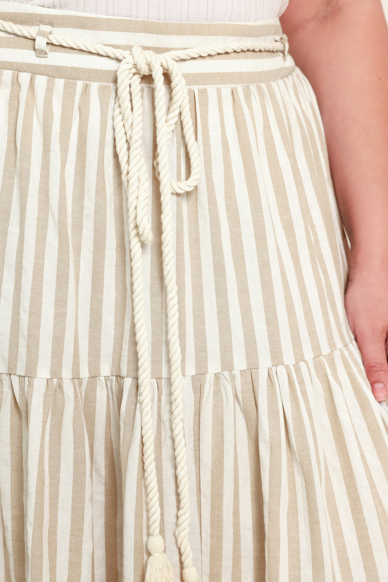 Hamptons Weekend Woven Maxi Skirt view 11 (dress)