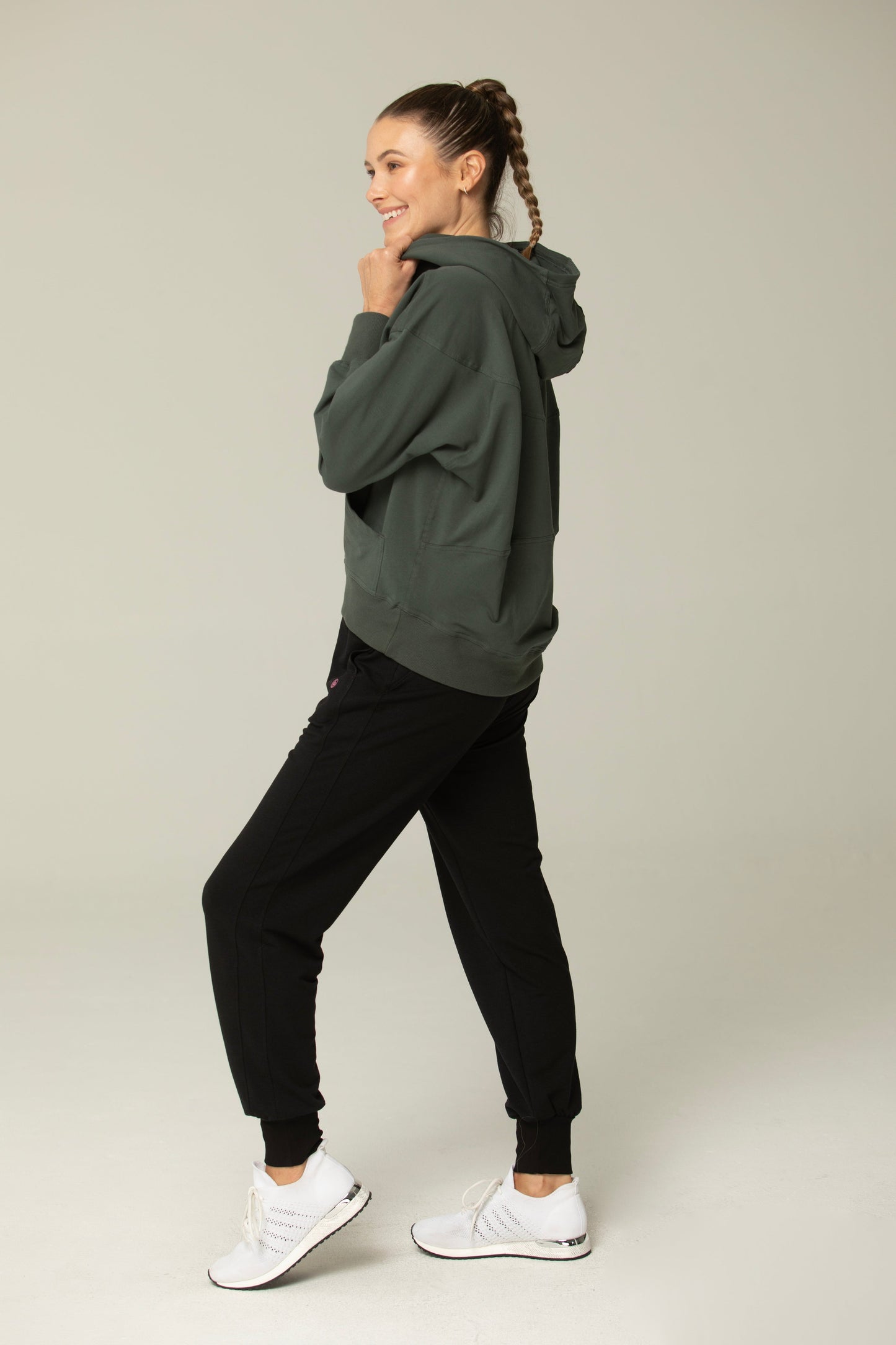 Helloday.us Chill Mode Oversized Sweatshirt with Hood in FOREST GREEN view 5 - Relaxed Fit - Sweatshirt Hood (top)