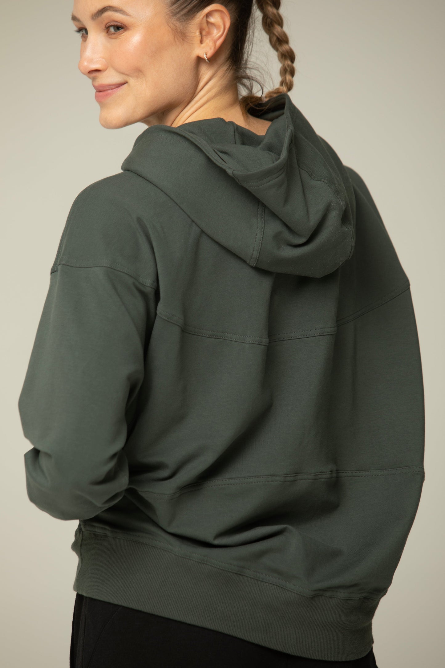 Helloday.us Chill Mode Oversized Sweatshirt with Hood in FOREST GREEN view 7 - Relaxed Fit - Sweatshirt Hood (top)