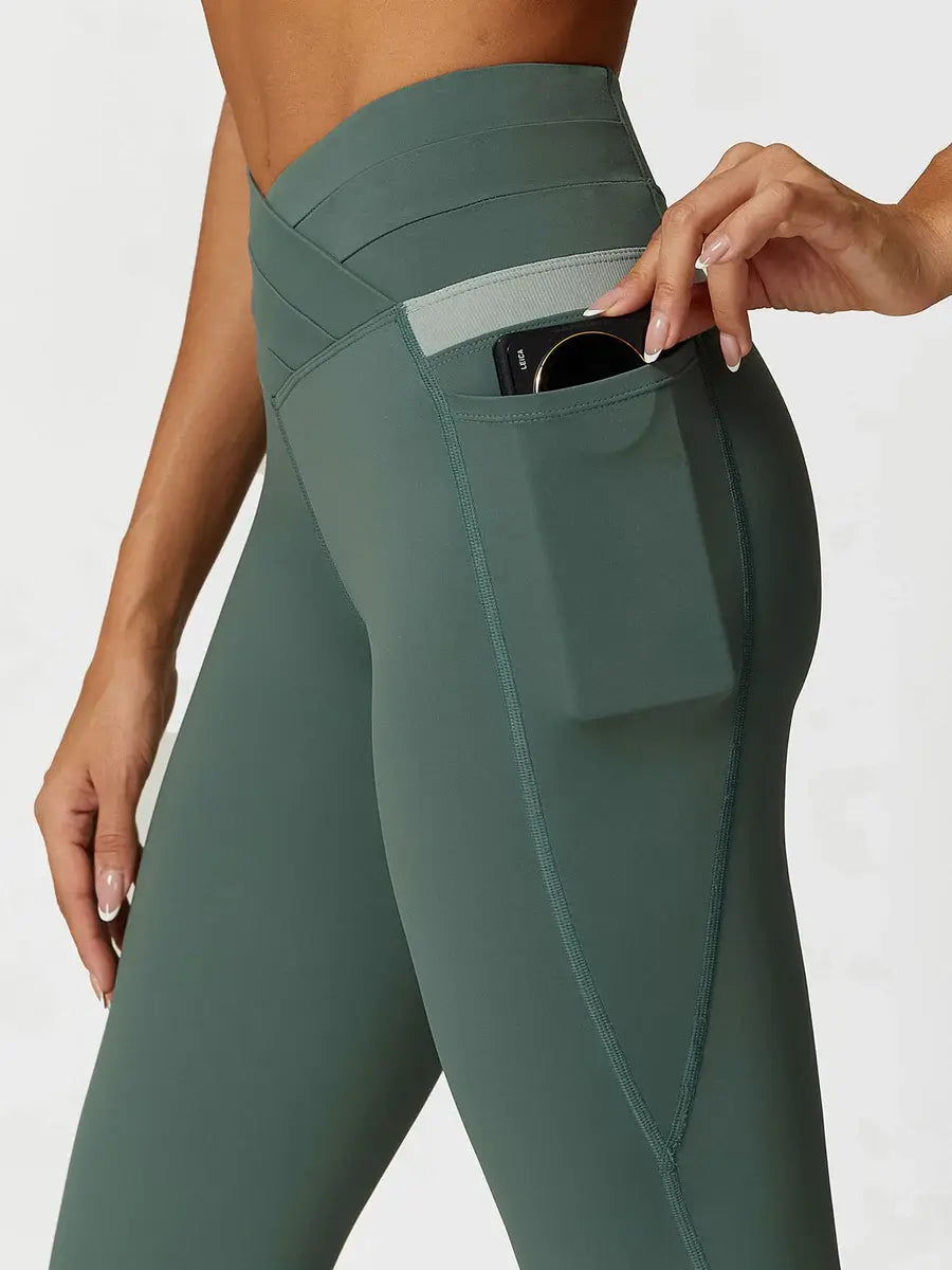 Helloday.us Contour Flex Two-tone Leggings in Army Green view 2 - Flex Contour Tights (bottom)