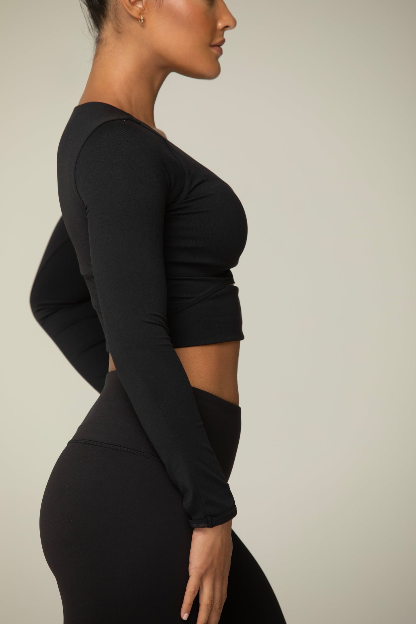 Helloday.us Mid-slit Long Sleeve Crop Top for Women – Thumbhole Activewear Shirt, Stretch Workout Top in BLACK view 5 - Comfo