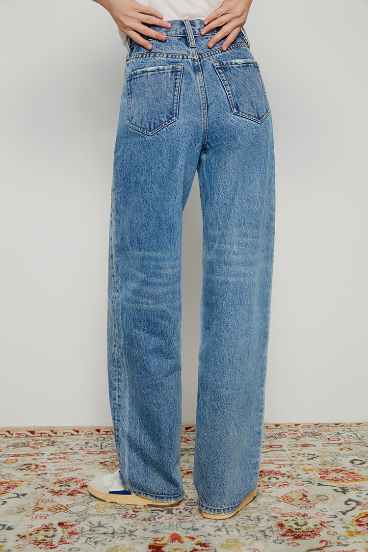 Hey Joanie 80's Utility Loose Jeans in Summertime Blues view 7 - Relaxed Fit - Hey Joanie Jeans Review (bottom)