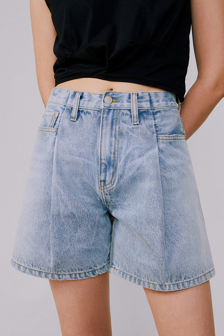 Hey Joanie the Pleated Fun Short in White view 8 (bottom)