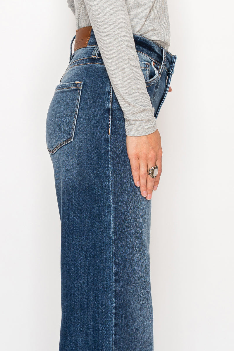 High Rise Relaxed Flare Jeans in 13 (30) view 7 - High-Waisted - High Rise Jeans Women (bottom)