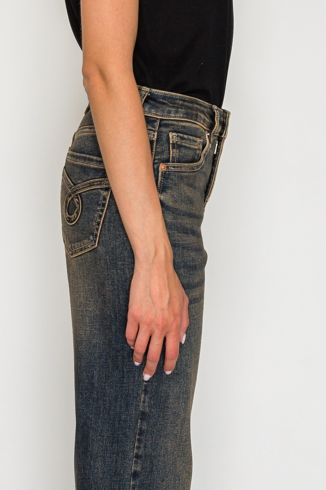 High Rise Relaxed Flare Leg Jeans view 12 - High-Waisted - High Rise Jeans Women (bottom)