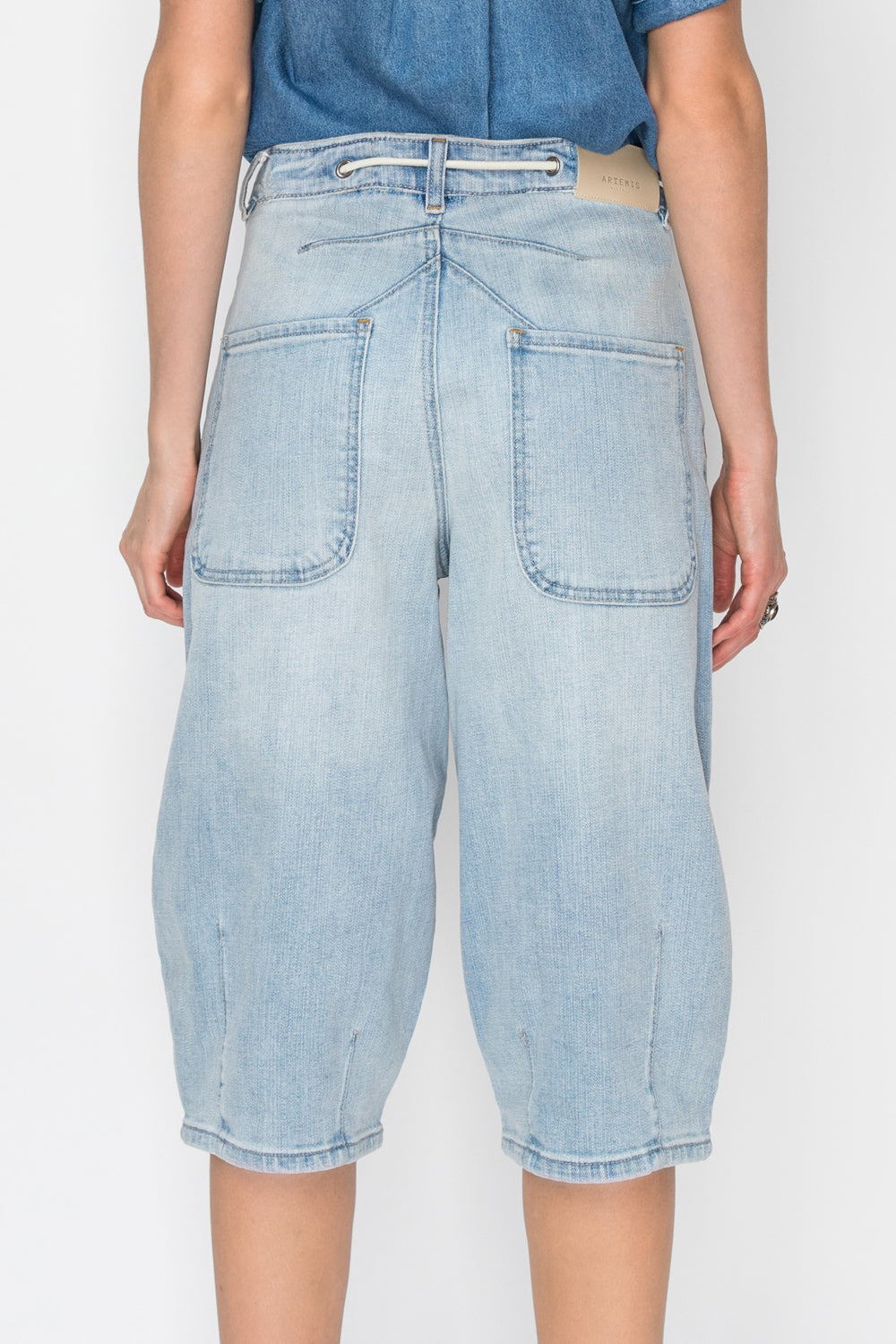 High Rise Relaxed Tapered Jorts Jeans view 7 - High-Waisted - High Rise Jorts Women (bottom)