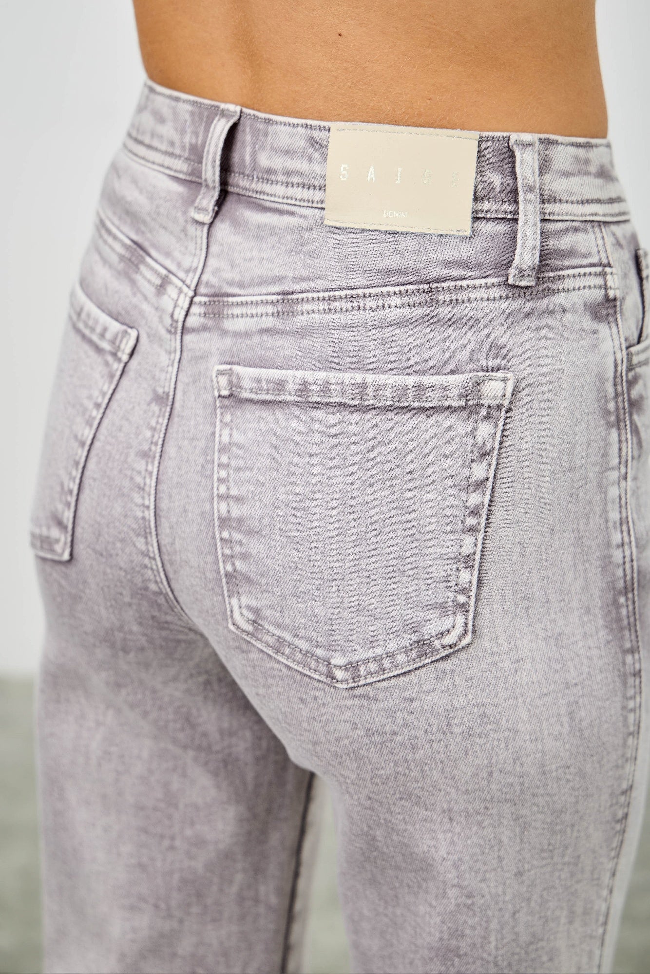 High Rise Slim Wide Straight in Acid green view 11 - High-Waisted - High Rise Straight Leg Jeans (bottom)