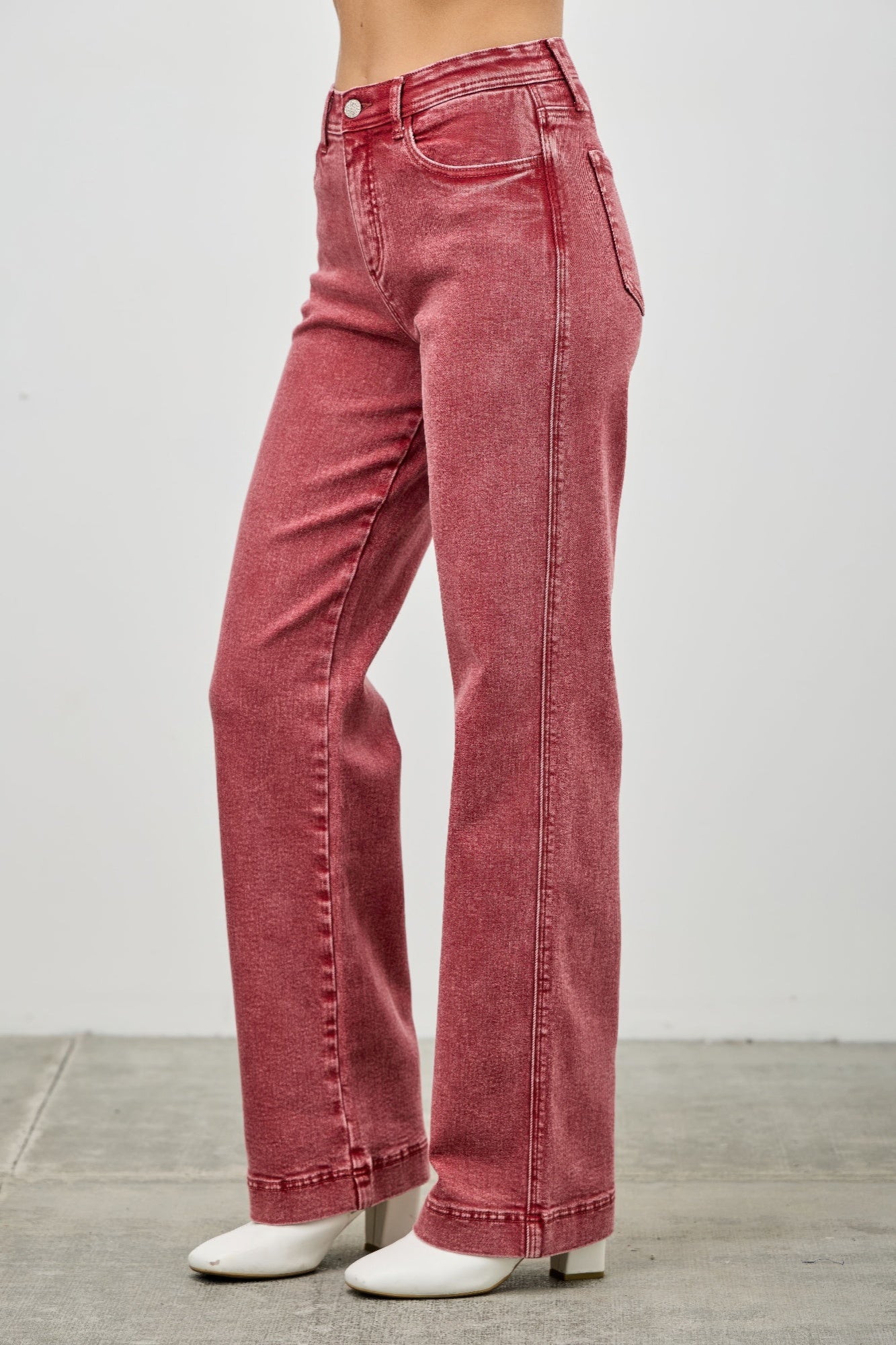 High Rise Slim Wide Straight view 29 - High-Waisted - High Rise Straight Leg Jeans (bottom)