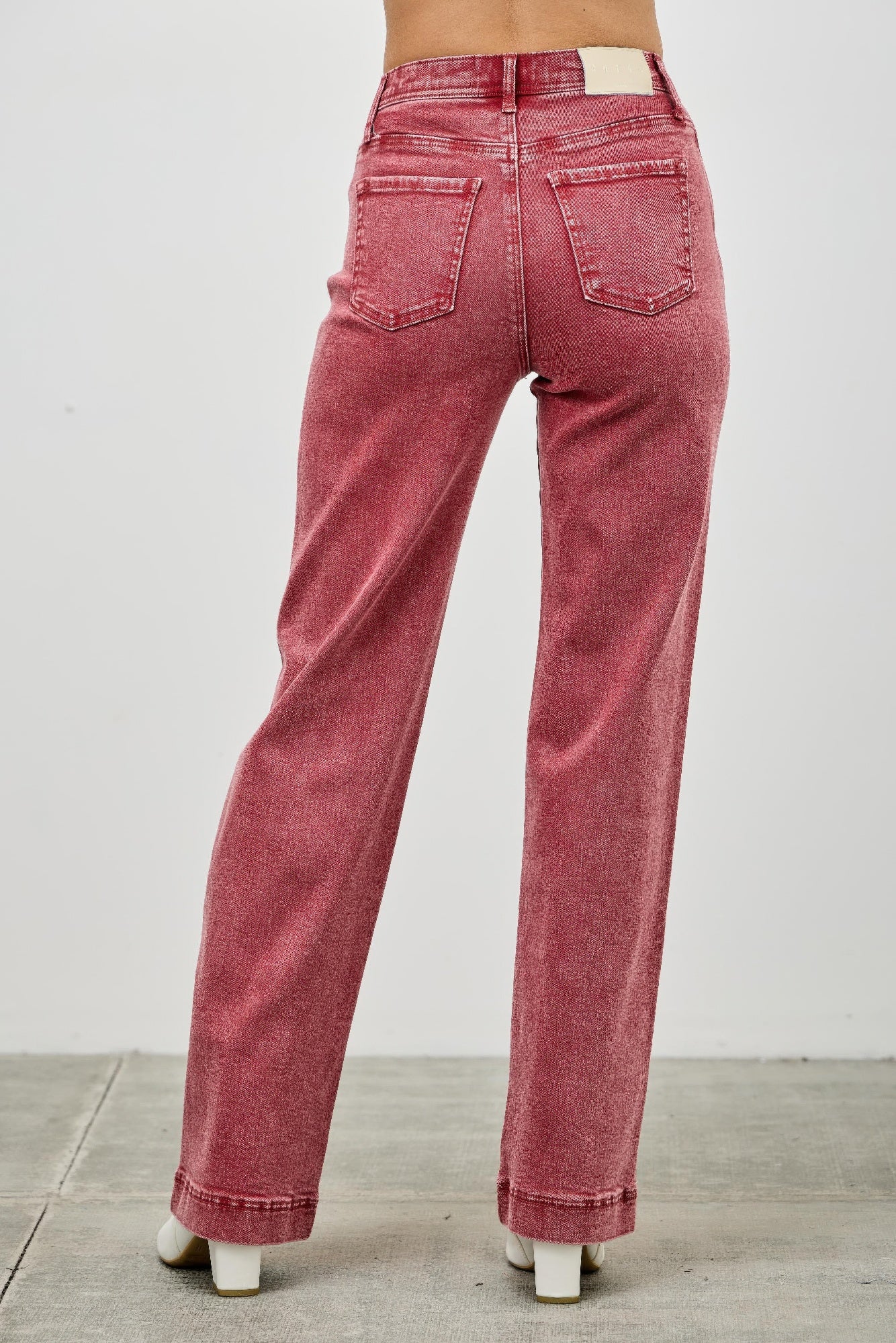 High Rise Slim Wide Straight view 34 - High-Waisted - High Rise Straight Leg Jeans (bottom)