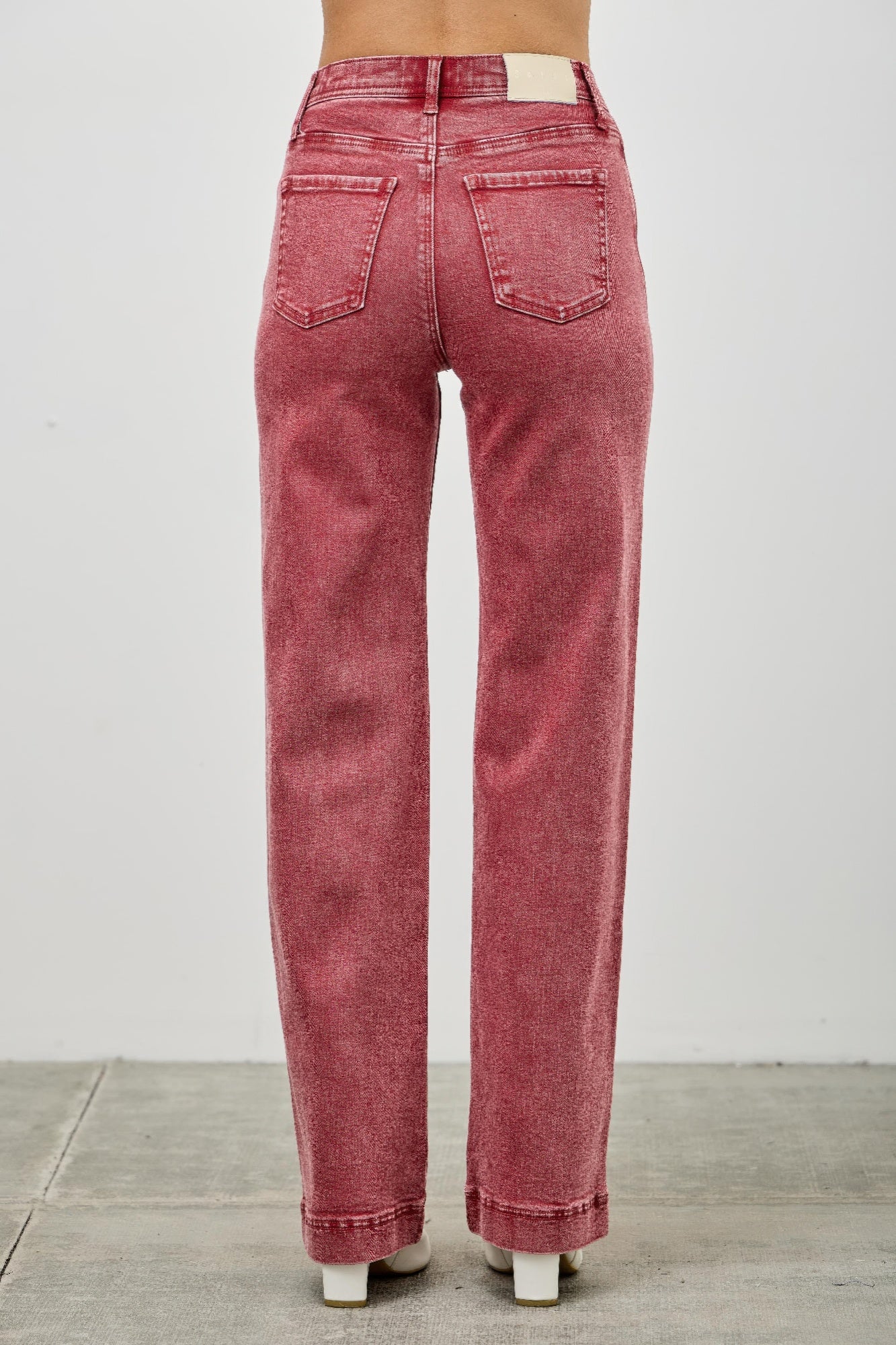 High Rise Slim Wide Straight view 35 - High-Waisted - High Rise Straight Leg Jeans (bottom)