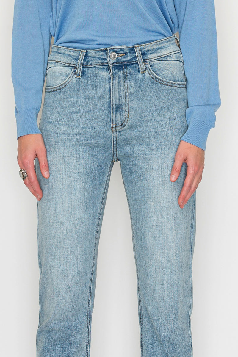 High Rise Straight Leg Jeans in 13 (30) view 7 - High-Waisted - High Rise Jeans Women (bottom)