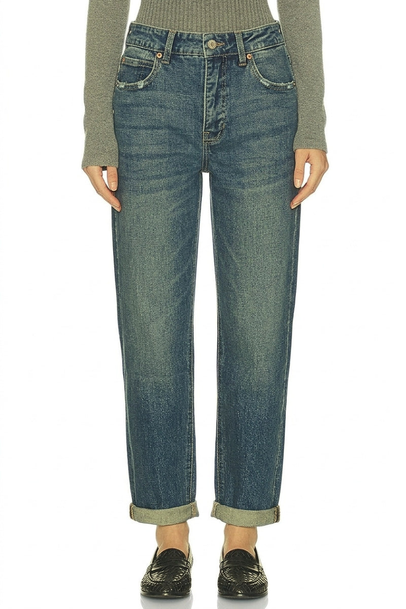 High Rise Tinted Modern Boyfriend Jeans in TINTED DARK view 2 - High-Waisted - High Rise Jeans Women (bottom)
