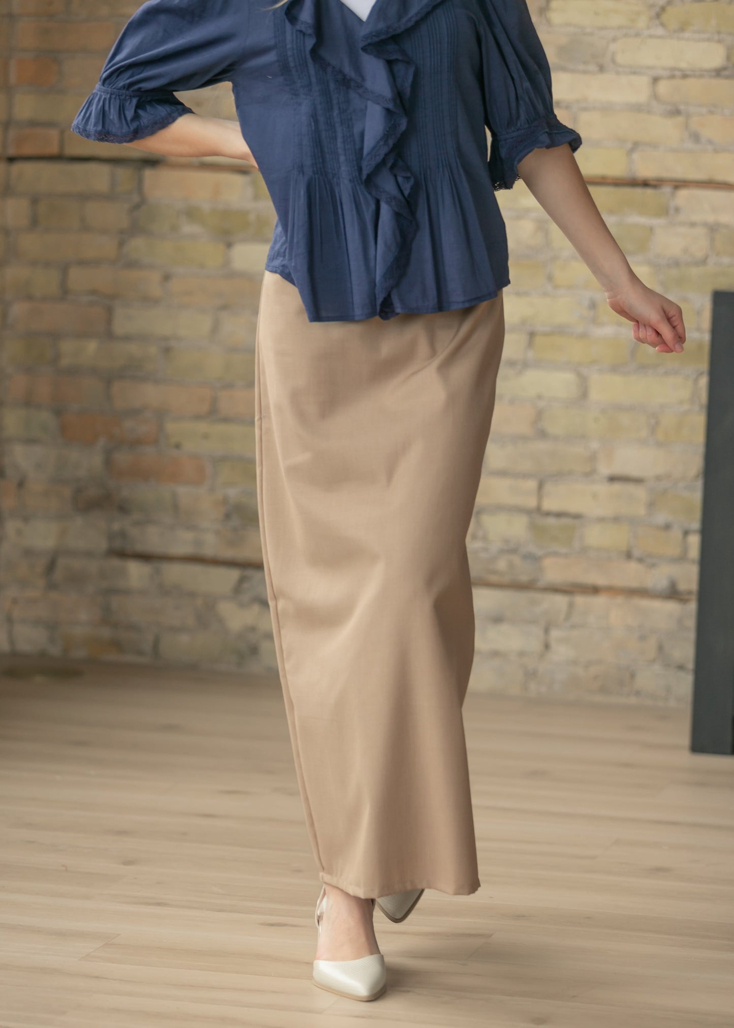 Hollis Long Maxi Skirt in Tan view 3 (dress)