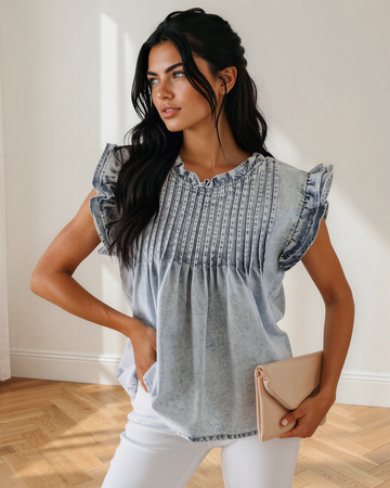 Hollis Pleated Detail Vintage Washed Denim Top in S - Hollister Pleated Shirt