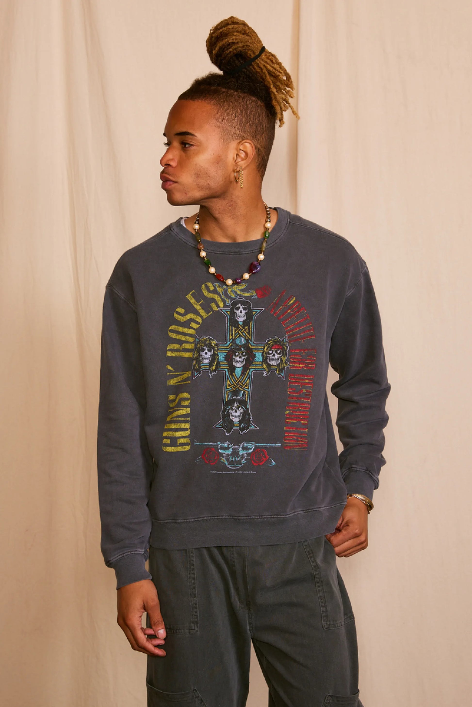 guns roses appetite Guns N Roses Appetite for Destruction Men's Sweatshirt XS (top) - shop at us.meeeshop