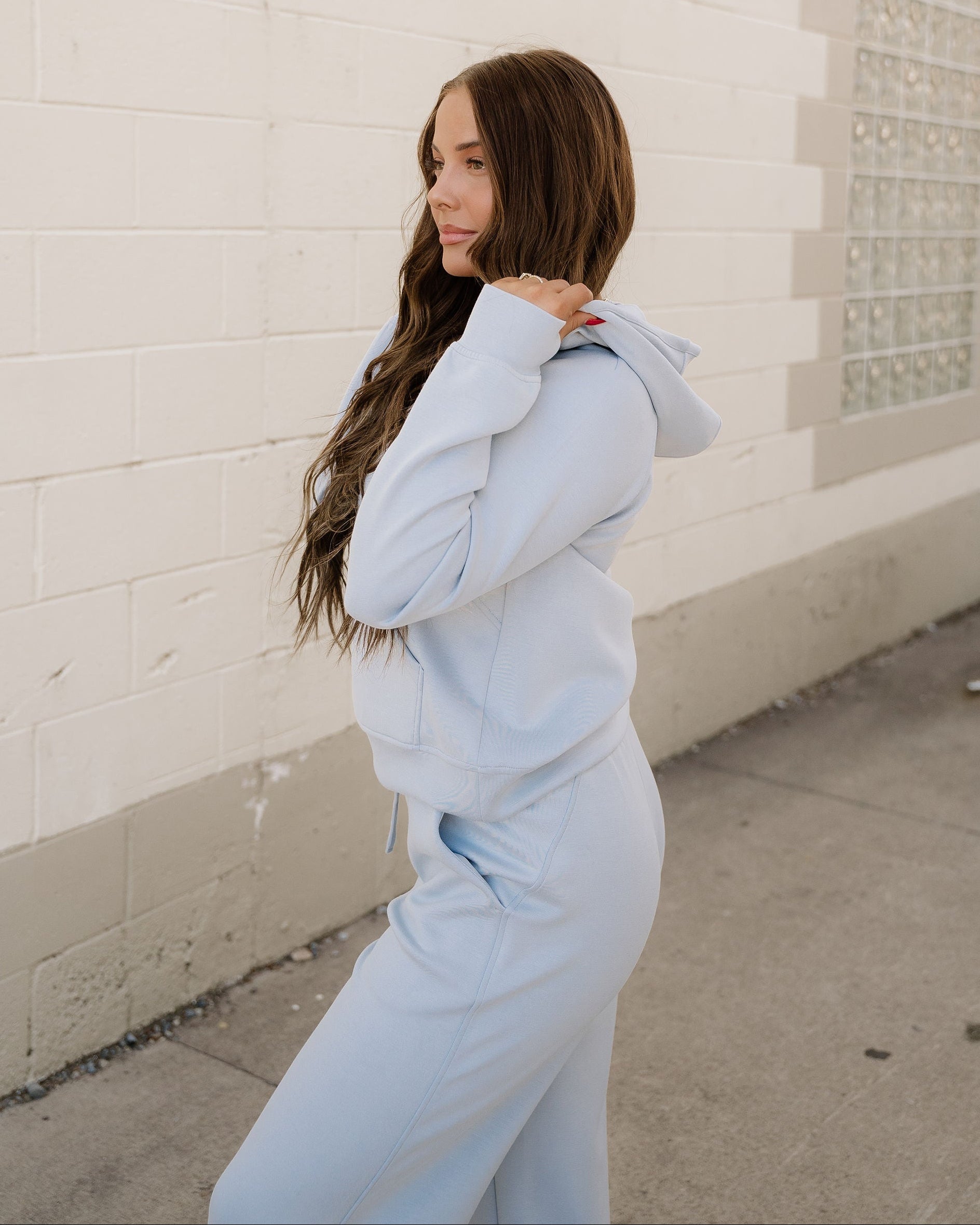 Indie & Co. Harlow Active Pants 2pcs Outfit - Blue in Beau Blue view 4 - Outfit Blue (bottom)