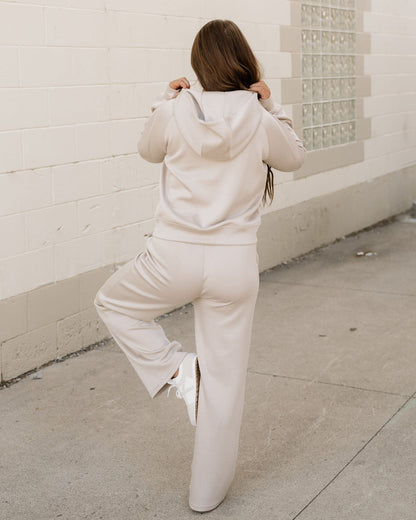 Indie & Co. Harlow Set Active Pants 2pcs Outfit - Taupe view 9 - Outfit Taupe (bottom)