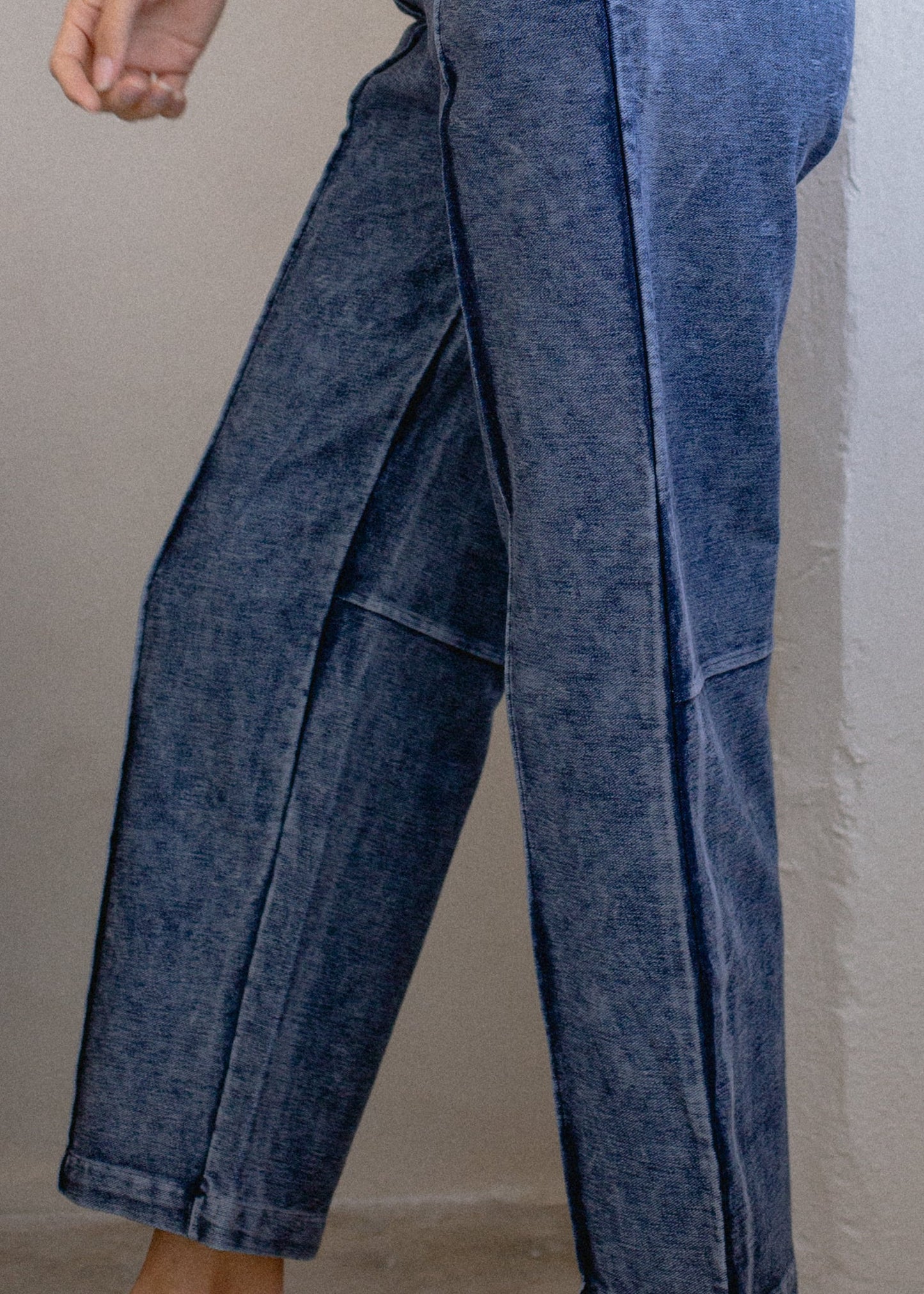 Indigo Pintuck Pant in M view 5 (bottom)