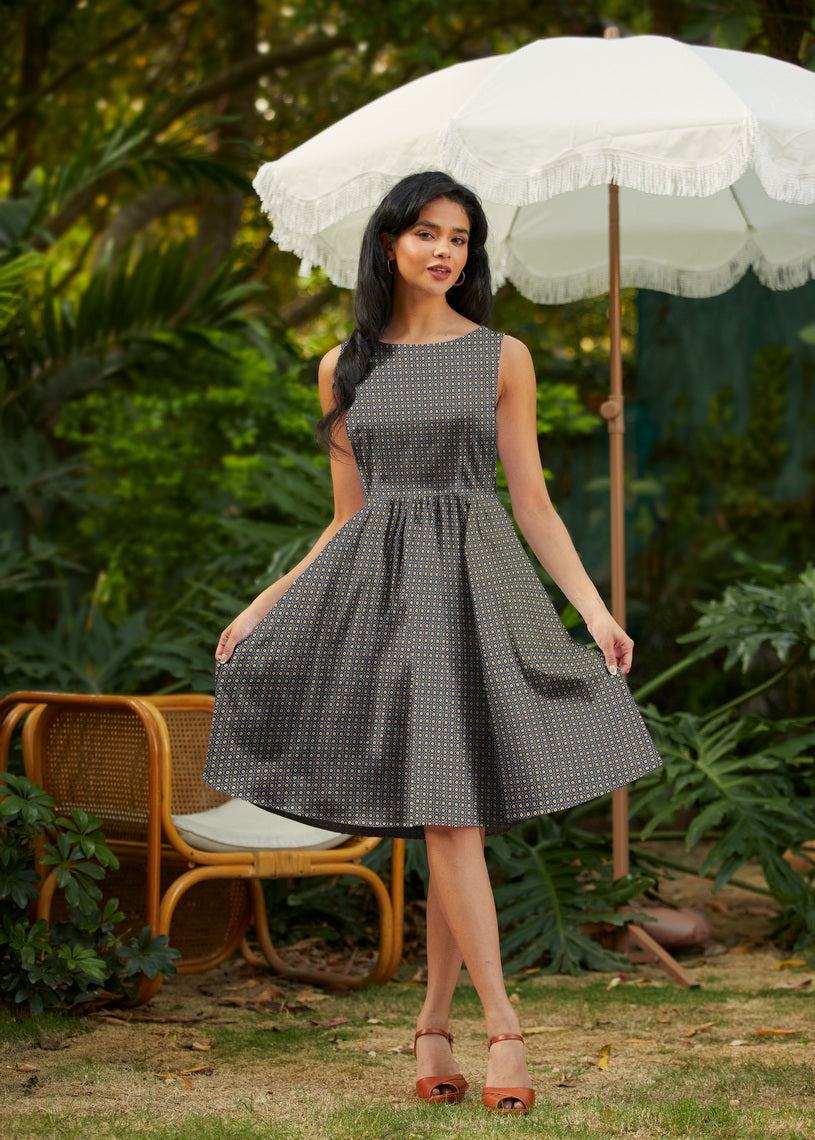 Isabella Vintage Dress in XS - Elizabeth Vintage Dress