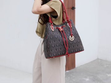 Jane Signature Bucket Bag in White view 2