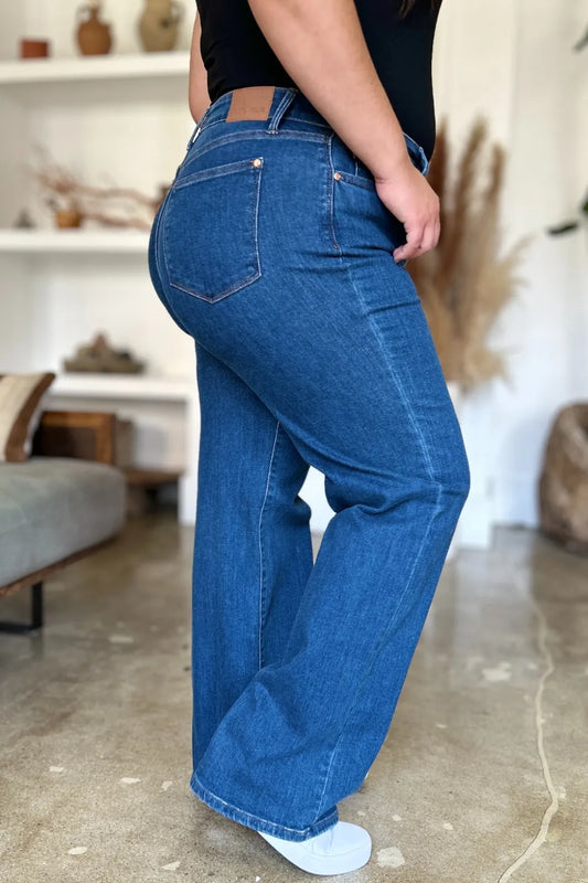 Judy Blue Full Size High Rise Straight Jeans in Medium view 2 - High-Waisted - Judy Jeans (bottom)