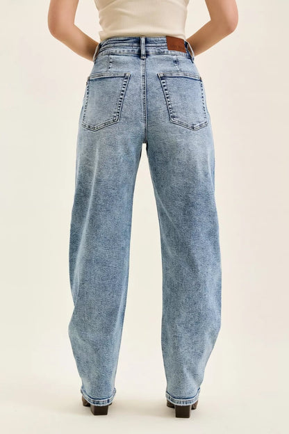 Judy Blue Full Size High Waist Marlow Arc Leg Jeans with Double Waistband plus Size in LT view 3 - High-Waisted