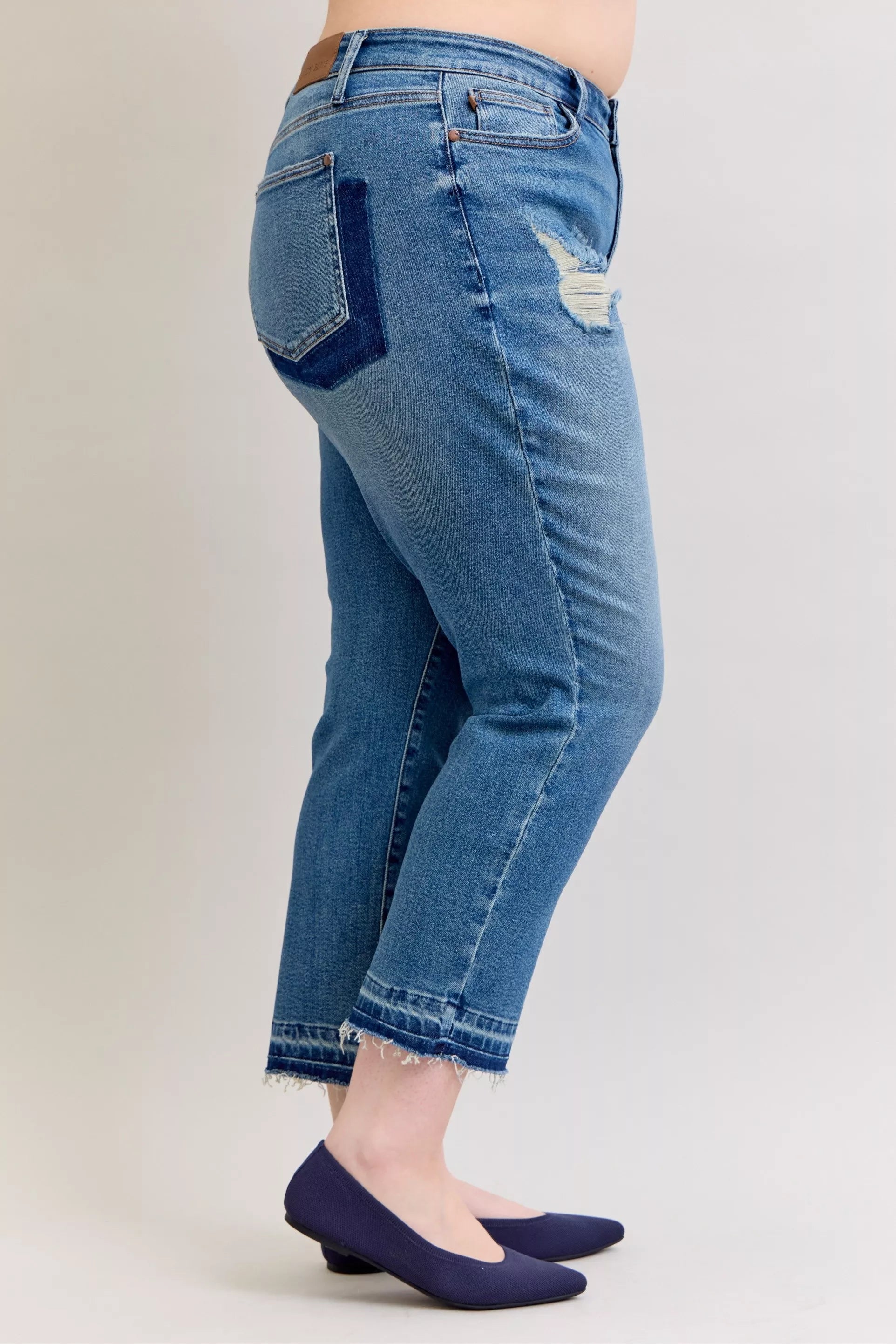 Judy Blue Full Size Mid Rise Bf Patch & Repair Destroy Release Hem Jeans plus Size - MeeeShop Women's Fashion