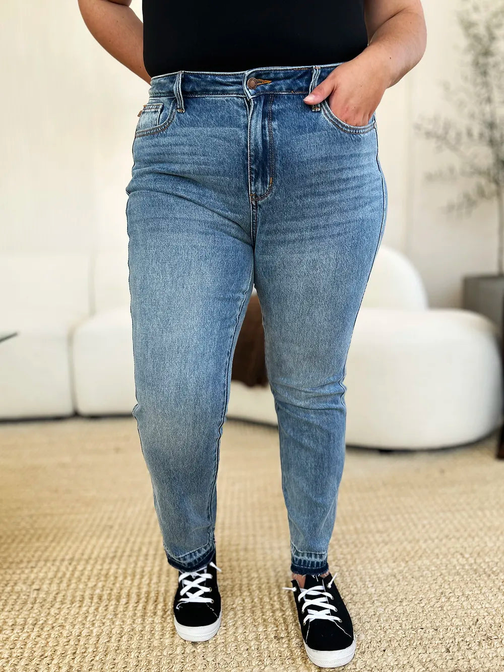 Judy Blue Full Size Mid Rise Rigid Magic Release Hem Jeans in Medium view 10 - Judy Blue Jeans (bottom)