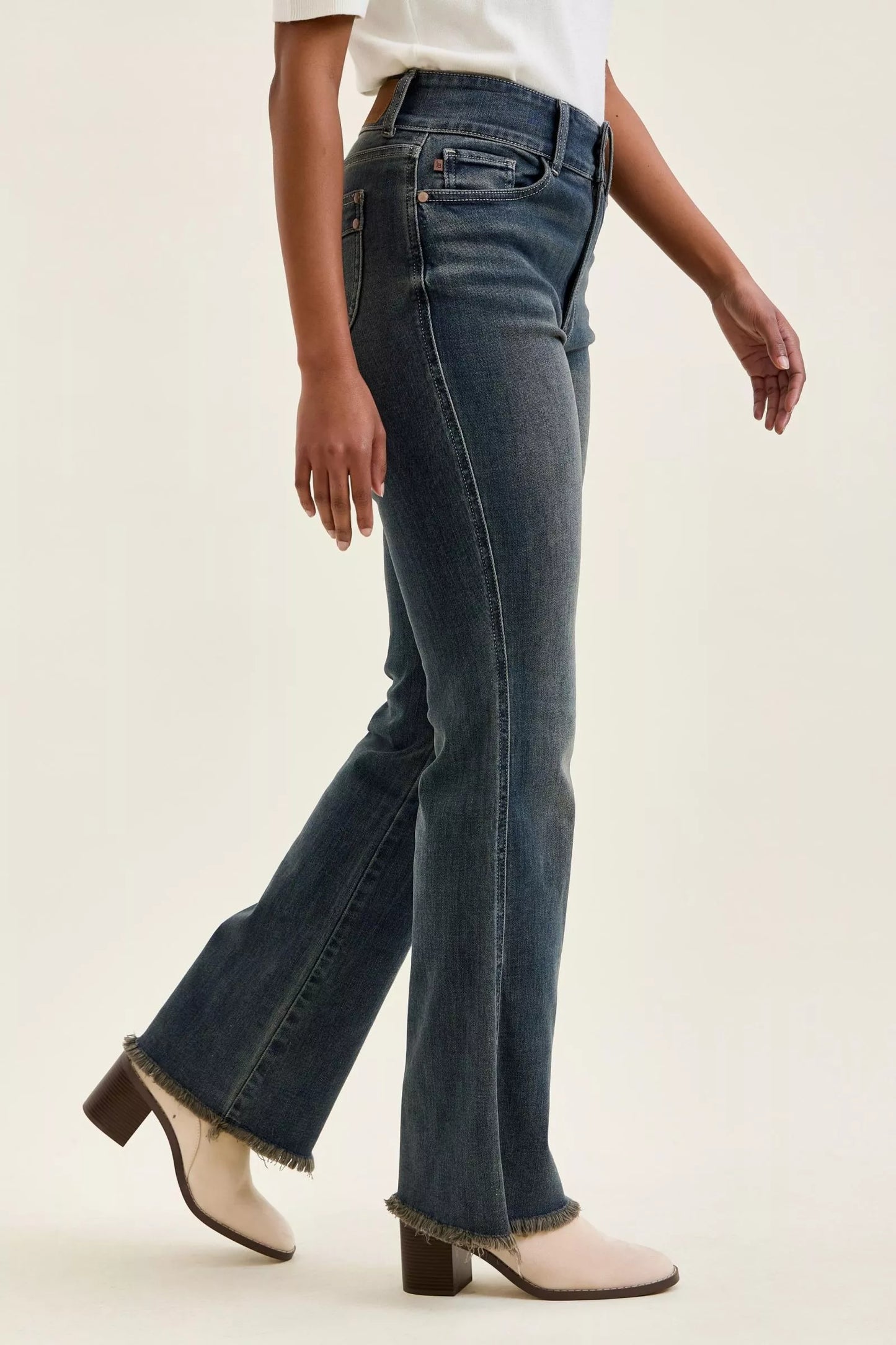 judy blue high Judy Blue High Waist Double Button Frayed Hem Jeans view 4 (bottom) - shop at us.meeeshop