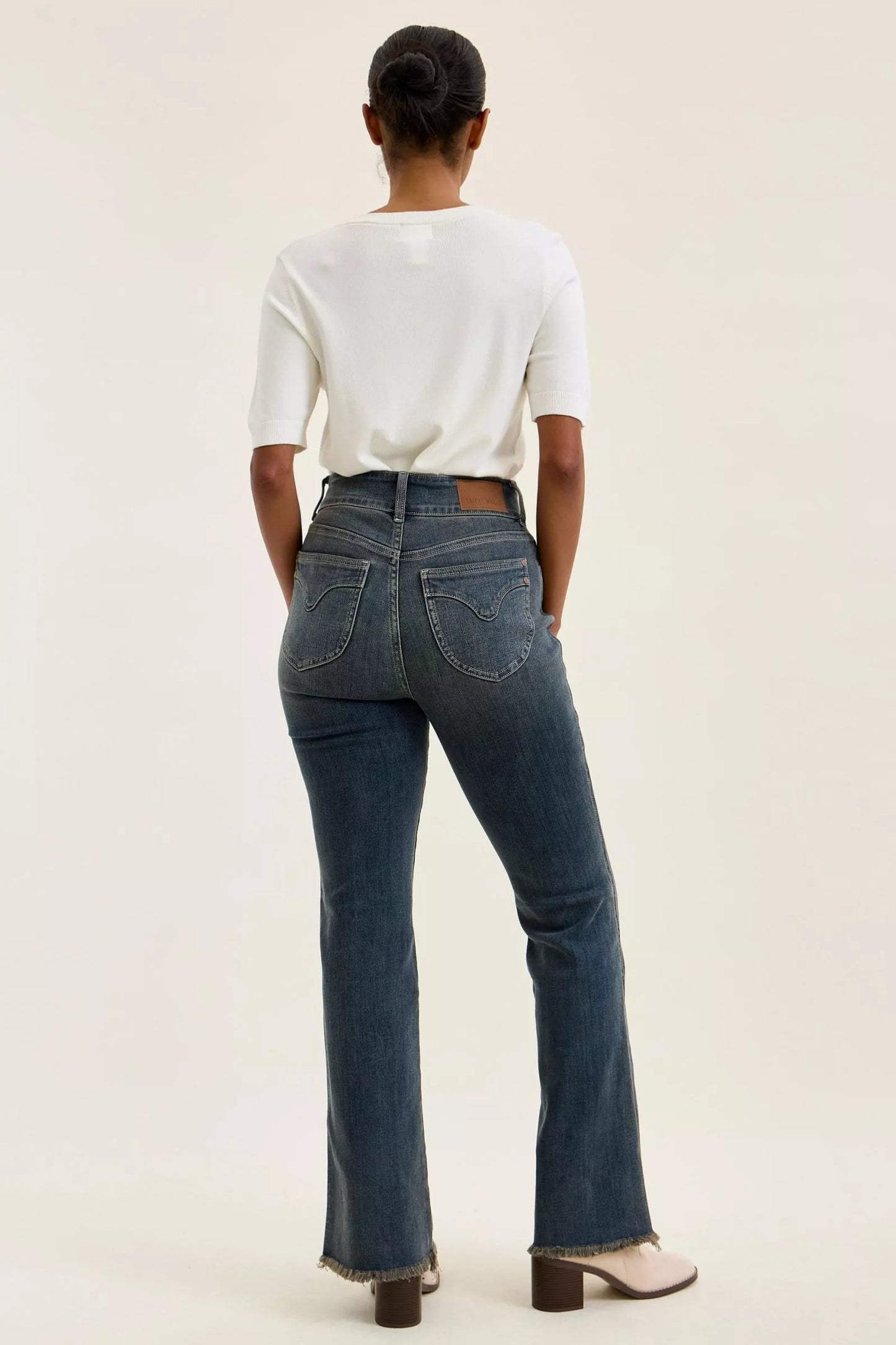 judy blue high Judy Blue High Waist Double Button Frayed Hem Jeans view 9 (bottom) - shop at us.meeeshop