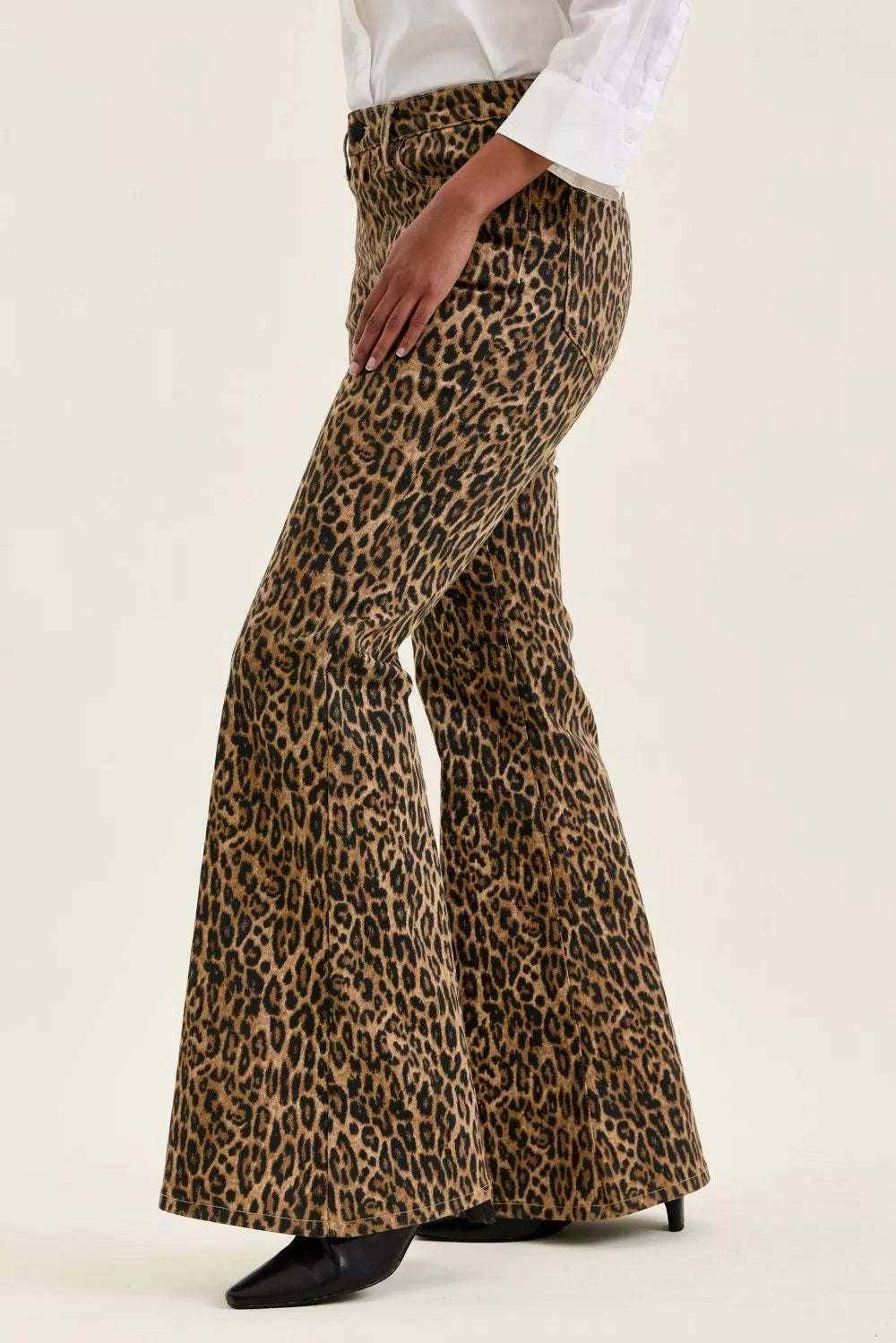 Judy Blue Mr Jaqueline Flare Print Leopard Jeans PRINT view 3 (bottom) - judy jeans, judy leopard jeans - shop at us.meeeshop