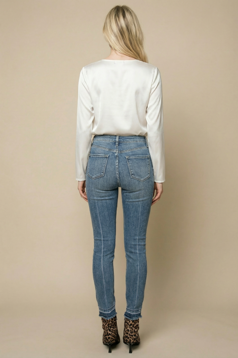 Katherine High Rise Crossover Skinny Jeans in 13 (30) view 7 - High-Waisted (bottom)